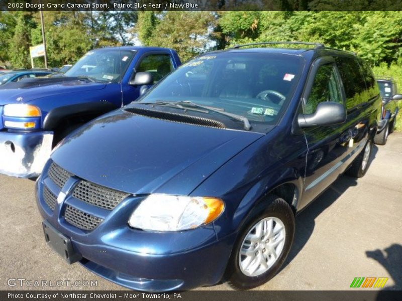 Patriot Blue Pearl / Navy Blue 2002 Dodge Grand Caravan Sport