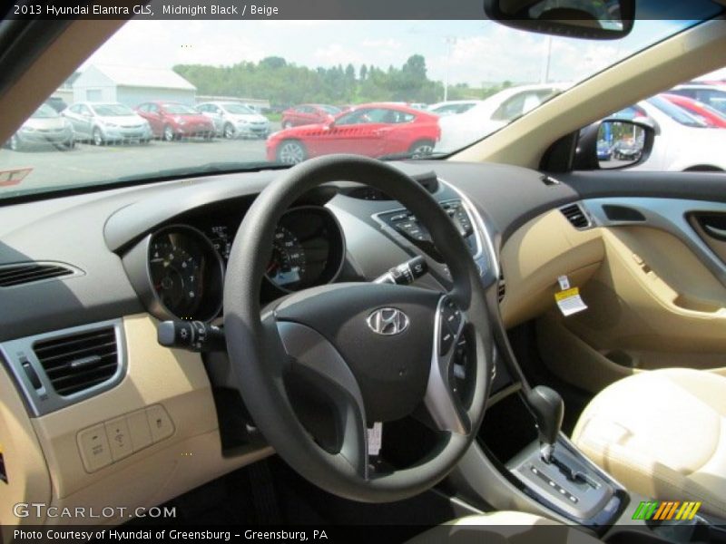 Midnight Black / Beige 2013 Hyundai Elantra GLS