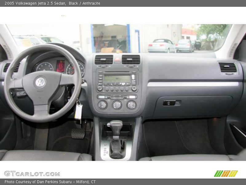 Black / Anthracite 2005 Volkswagen Jetta 2.5 Sedan