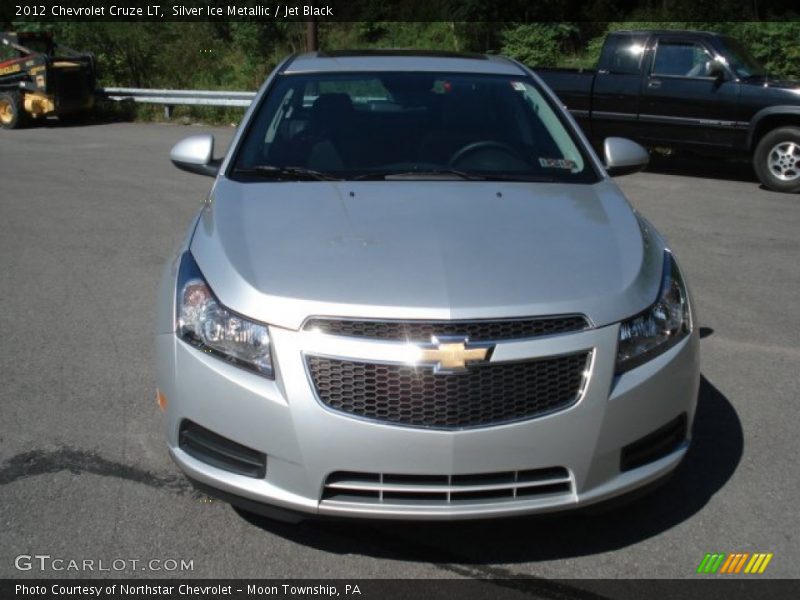 Silver Ice Metallic / Jet Black 2012 Chevrolet Cruze LT