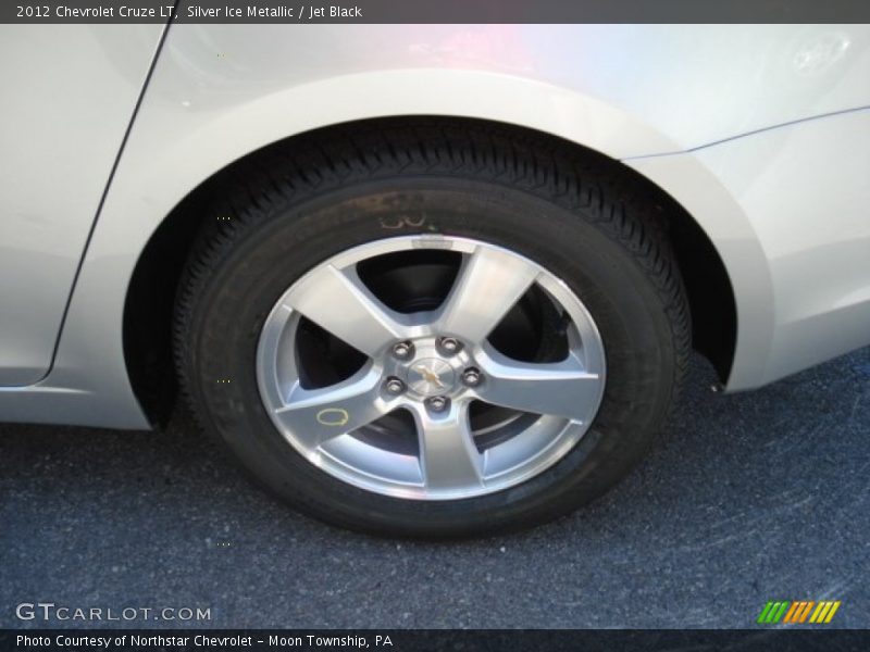 Silver Ice Metallic / Jet Black 2012 Chevrolet Cruze LT