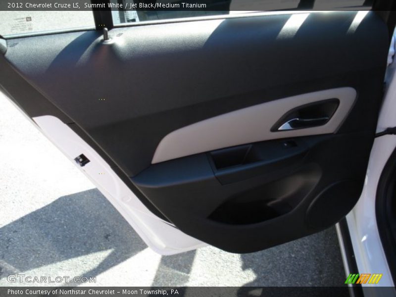 Summit White / Jet Black/Medium Titanium 2012 Chevrolet Cruze LS