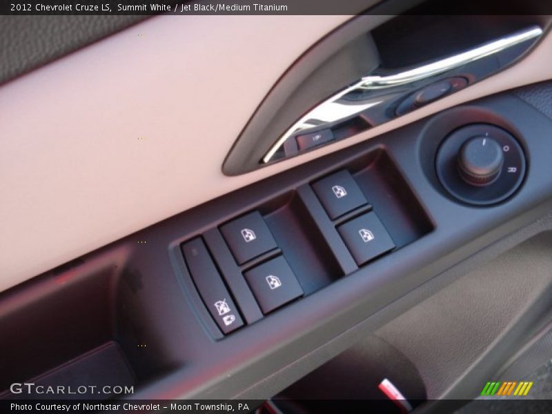 Summit White / Jet Black/Medium Titanium 2012 Chevrolet Cruze LS