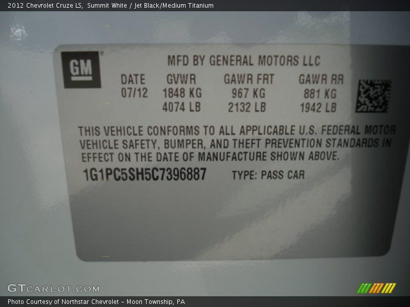 Summit White / Jet Black/Medium Titanium 2012 Chevrolet Cruze LS
