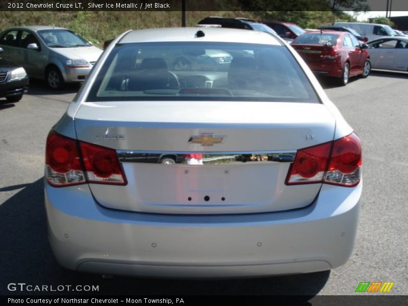 Silver Ice Metallic / Jet Black 2012 Chevrolet Cruze LT