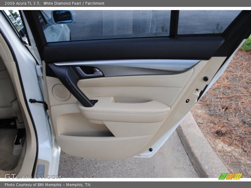 White Diamond Pearl / Parchment 2009 Acura TL 3.5