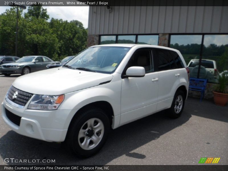 White Water Pearl / Beige 2012 Suzuki Grand Vitara Premium