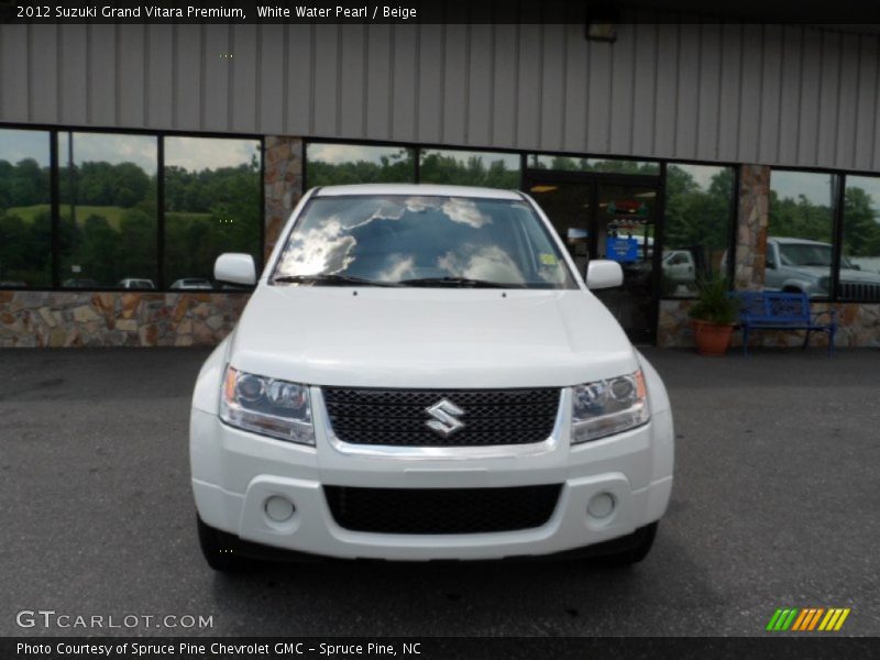 White Water Pearl / Beige 2012 Suzuki Grand Vitara Premium