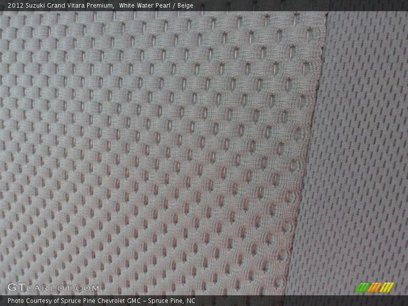 White Water Pearl / Beige 2012 Suzuki Grand Vitara Premium