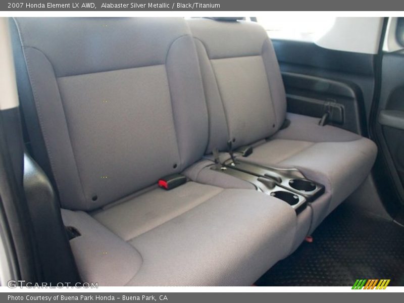 Alabaster Silver Metallic / Black/Titanium 2007 Honda Element LX AWD