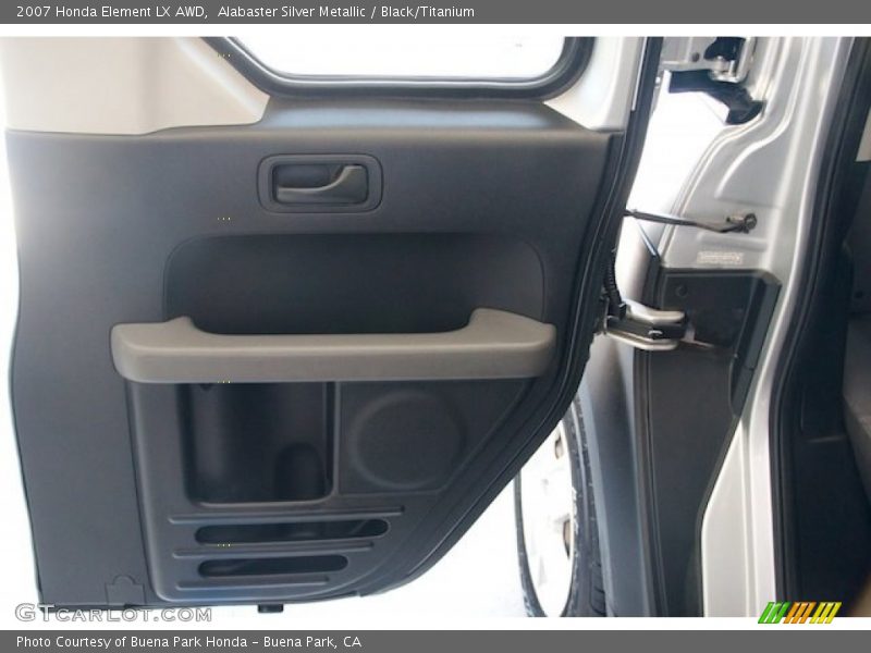 Alabaster Silver Metallic / Black/Titanium 2007 Honda Element LX AWD
