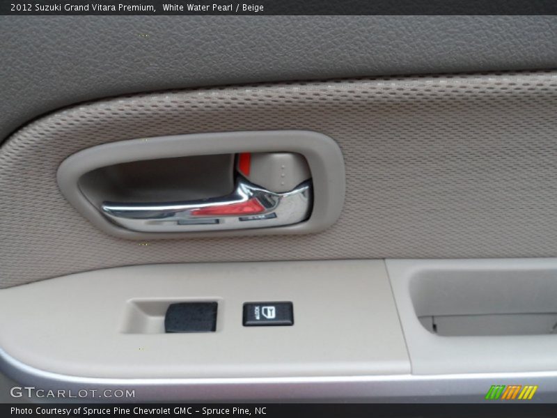 White Water Pearl / Beige 2012 Suzuki Grand Vitara Premium