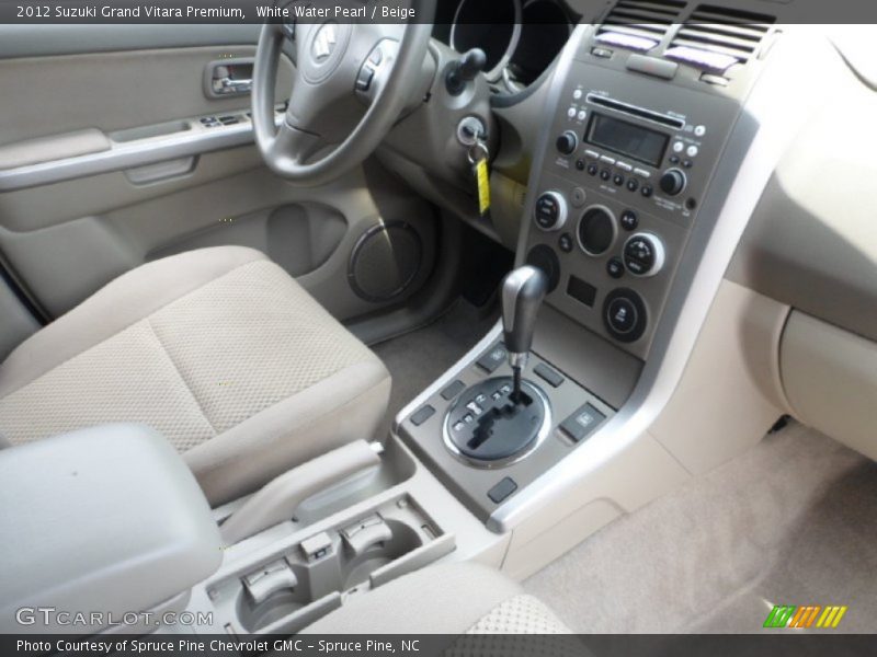 White Water Pearl / Beige 2012 Suzuki Grand Vitara Premium
