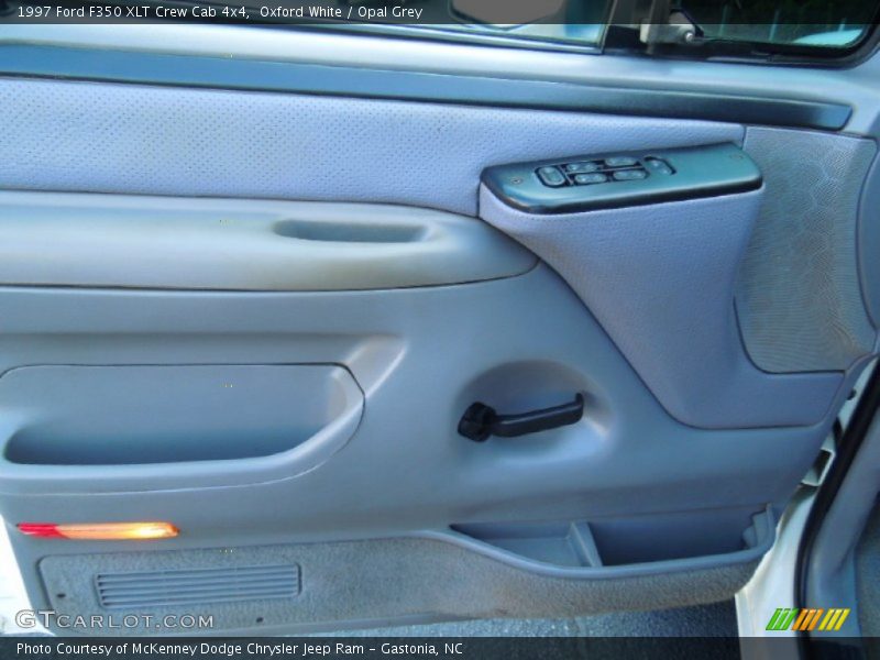 Door Panel of 1997 F350 XLT Crew Cab 4x4