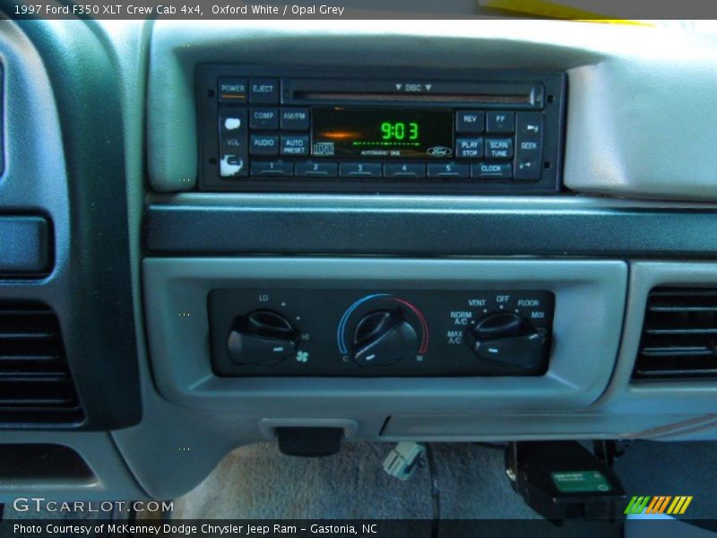Controls of 1997 F350 XLT Crew Cab 4x4