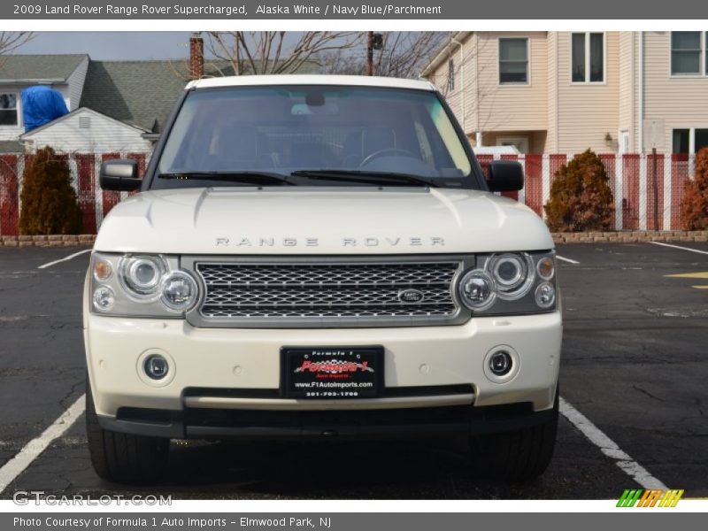 Alaska White / Navy Blue/Parchment 2009 Land Rover Range Rover Supercharged