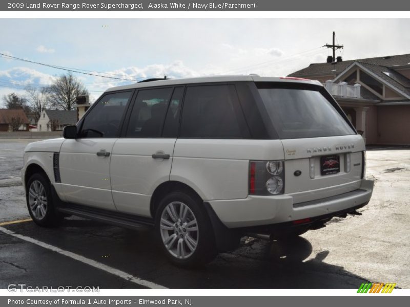 Alaska White / Navy Blue/Parchment 2009 Land Rover Range Rover Supercharged