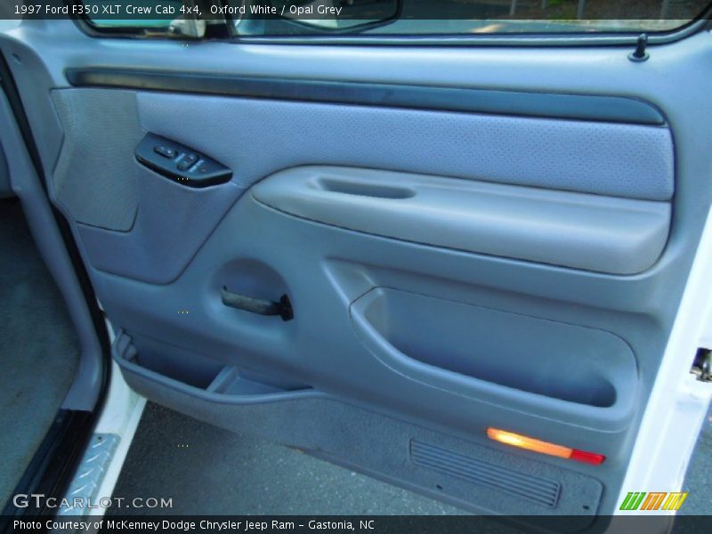 Door Panel of 1997 F350 XLT Crew Cab 4x4