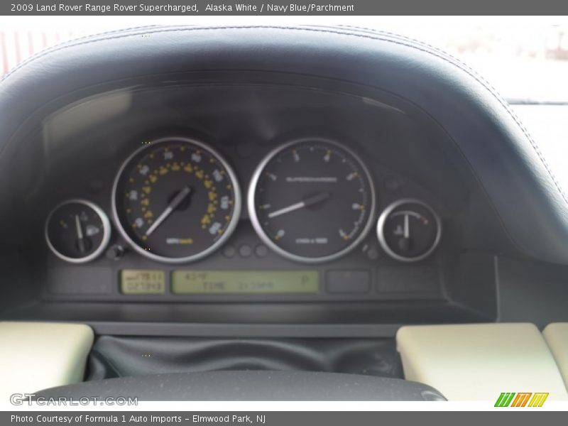 Alaska White / Navy Blue/Parchment 2009 Land Rover Range Rover Supercharged