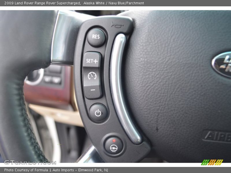 Alaska White / Navy Blue/Parchment 2009 Land Rover Range Rover Supercharged