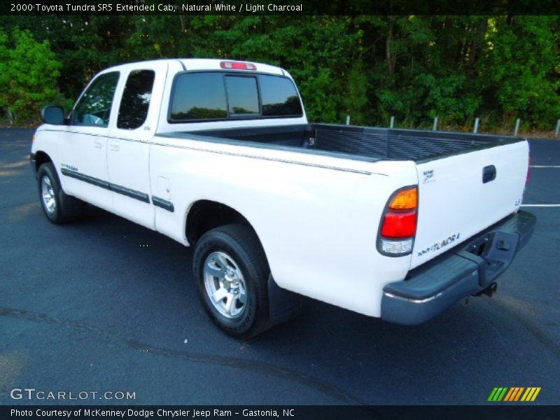Natural White / Light Charcoal 2000 Toyota Tundra SR5 Extended Cab