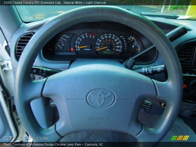 Natural White / Light Charcoal 2000 Toyota Tundra SR5 Extended Cab