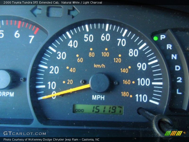Natural White / Light Charcoal 2000 Toyota Tundra SR5 Extended Cab