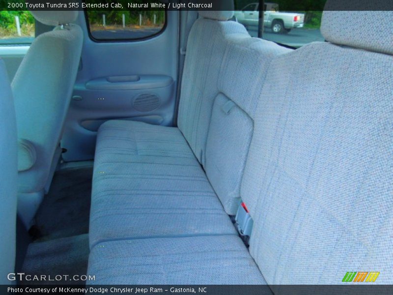 Natural White / Light Charcoal 2000 Toyota Tundra SR5 Extended Cab