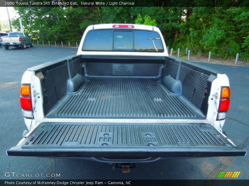 Natural White / Light Charcoal 2000 Toyota Tundra SR5 Extended Cab