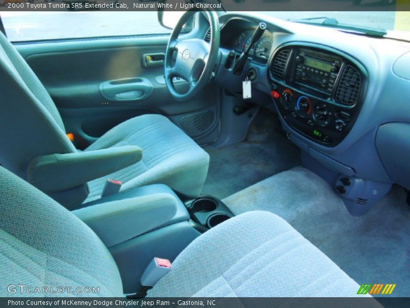 Natural White / Light Charcoal 2000 Toyota Tundra SR5 Extended Cab