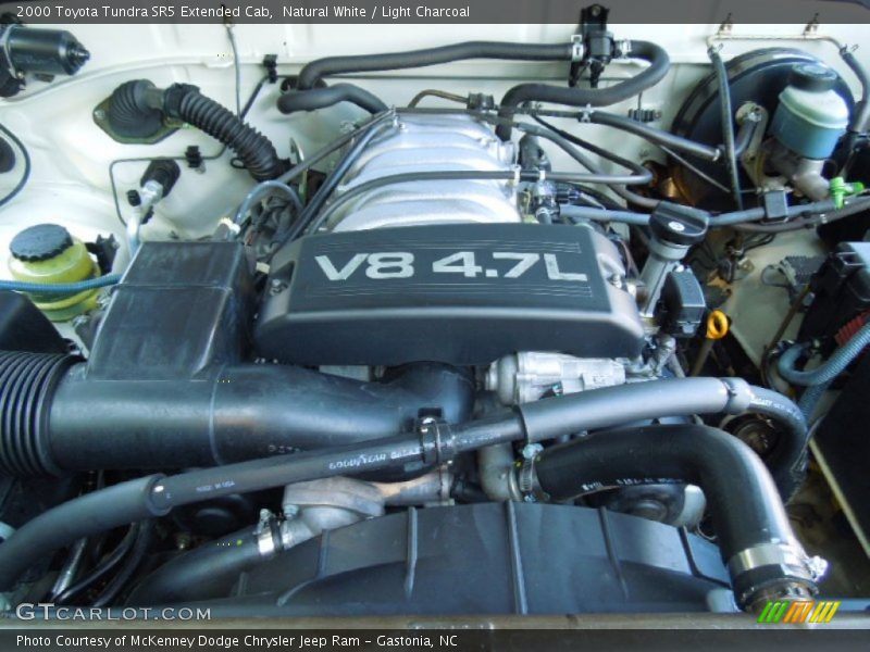 Natural White / Light Charcoal 2000 Toyota Tundra SR5 Extended Cab