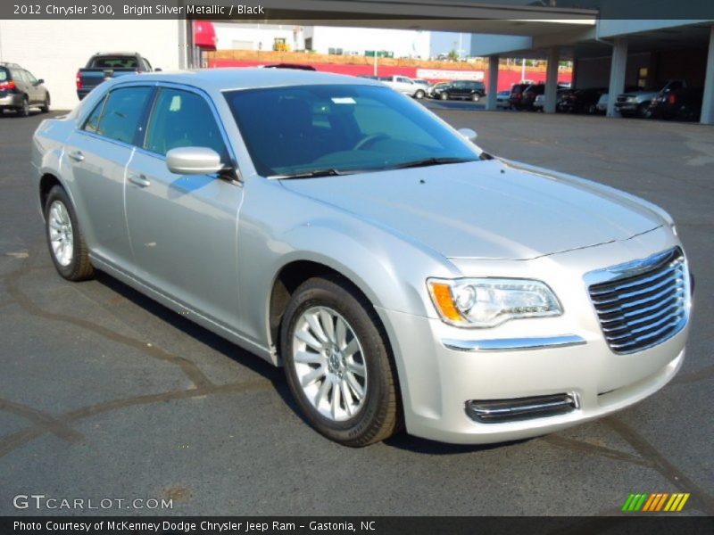 Front 3/4 View of 2012 300 