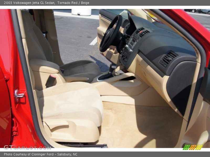 Tornado Red / Beige 2003 Volkswagen Jetta GL Sedan