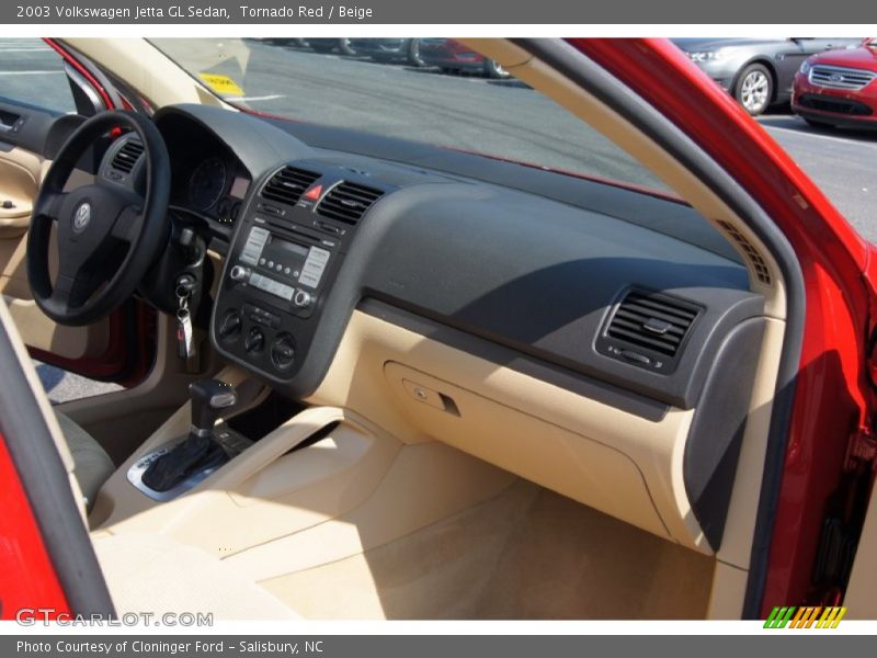Tornado Red / Beige 2003 Volkswagen Jetta GL Sedan