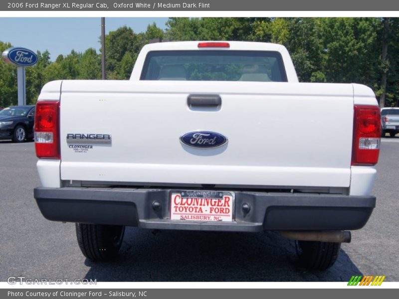 Oxford White / Medium Dark Flint 2006 Ford Ranger XL Regular Cab
