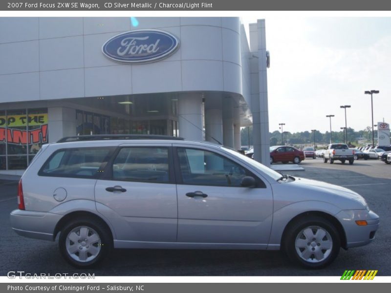 CD Silver Metallic / Charcoal/Light Flint 2007 Ford Focus ZXW SE Wagon