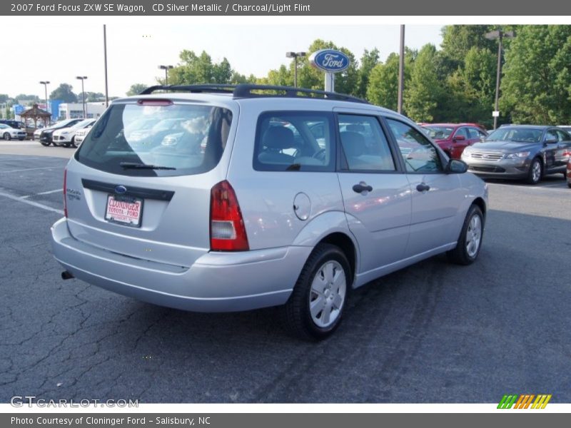 CD Silver Metallic / Charcoal/Light Flint 2007 Ford Focus ZXW SE Wagon