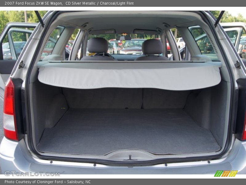  2007 Focus ZXW SE Wagon Trunk