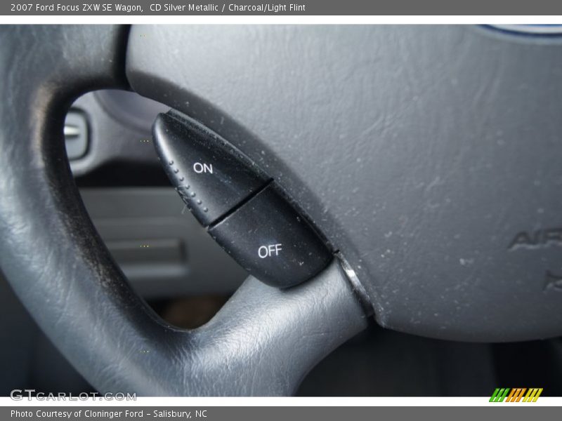 Controls of 2007 Focus ZXW SE Wagon