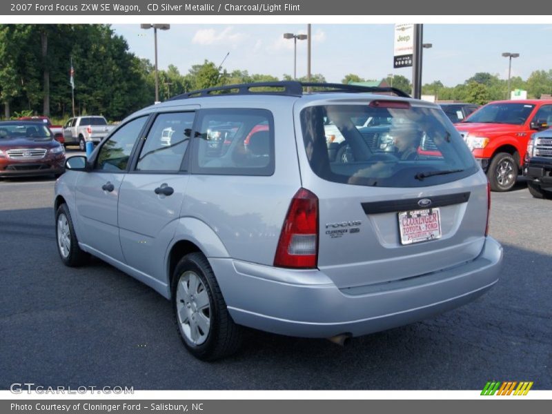 CD Silver Metallic / Charcoal/Light Flint 2007 Ford Focus ZXW SE Wagon