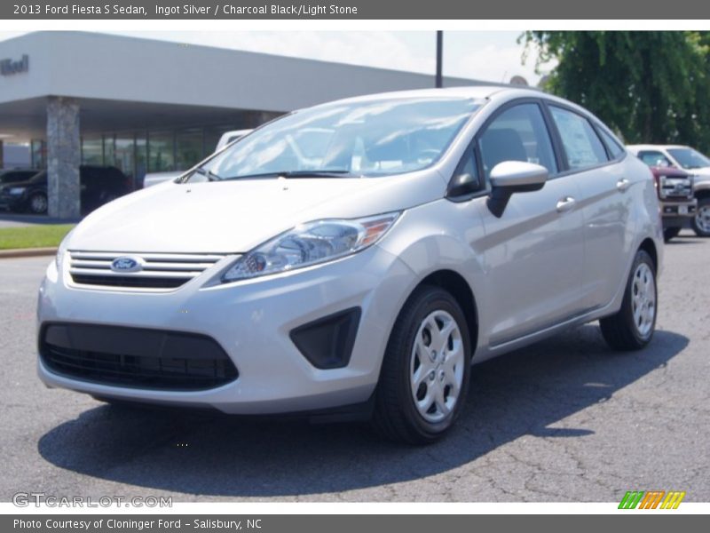 Ingot Silver / Charcoal Black/Light Stone 2013 Ford Fiesta S Sedan