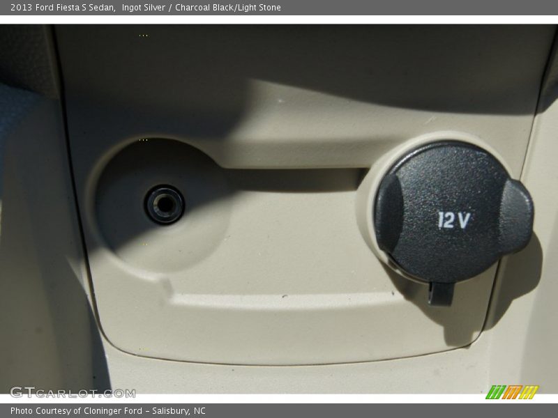 Ingot Silver / Charcoal Black/Light Stone 2013 Ford Fiesta S Sedan