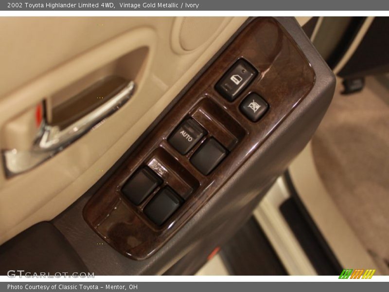 Vintage Gold Metallic / Ivory 2002 Toyota Highlander Limited 4WD