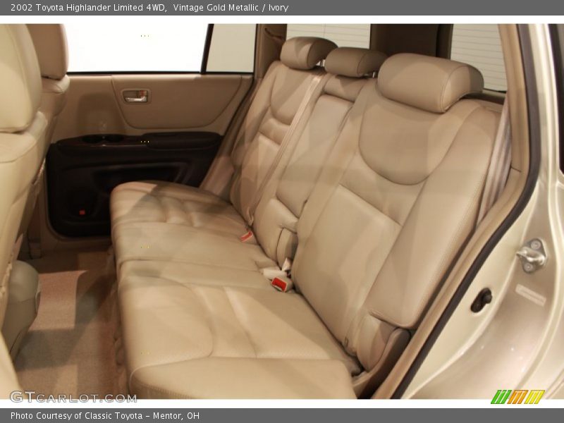 Vintage Gold Metallic / Ivory 2002 Toyota Highlander Limited 4WD