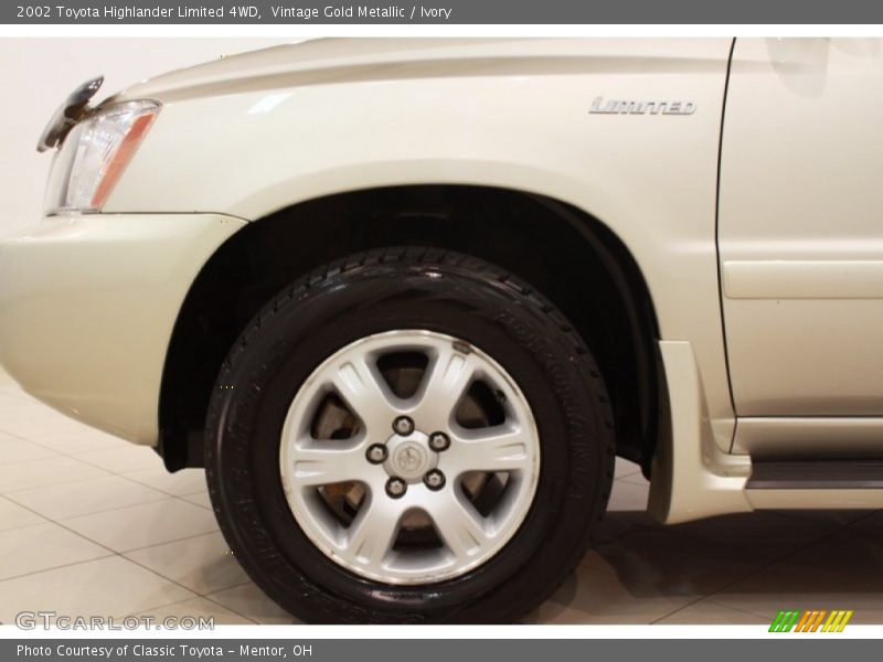Vintage Gold Metallic / Ivory 2002 Toyota Highlander Limited 4WD