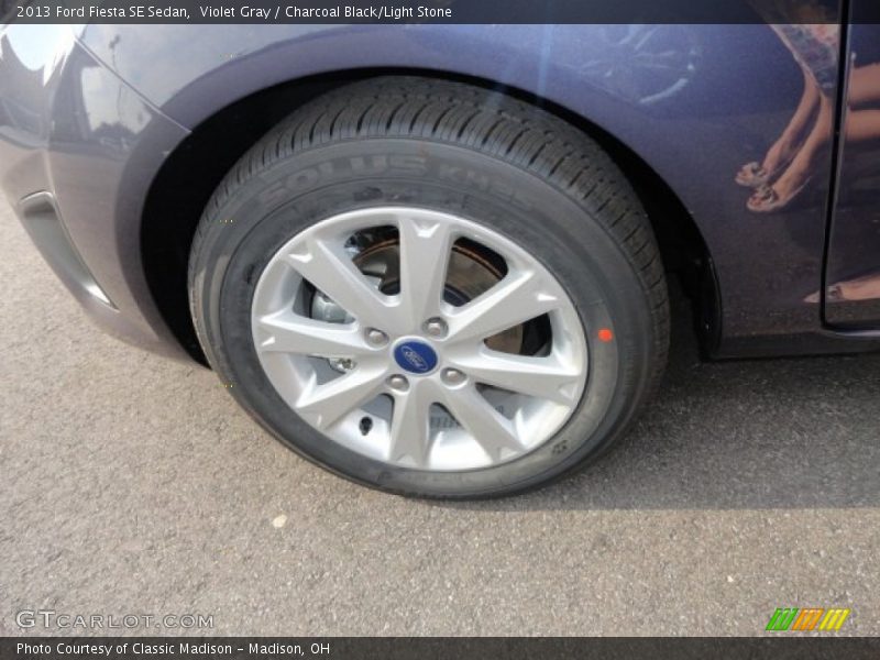  2013 Fiesta SE Sedan Wheel