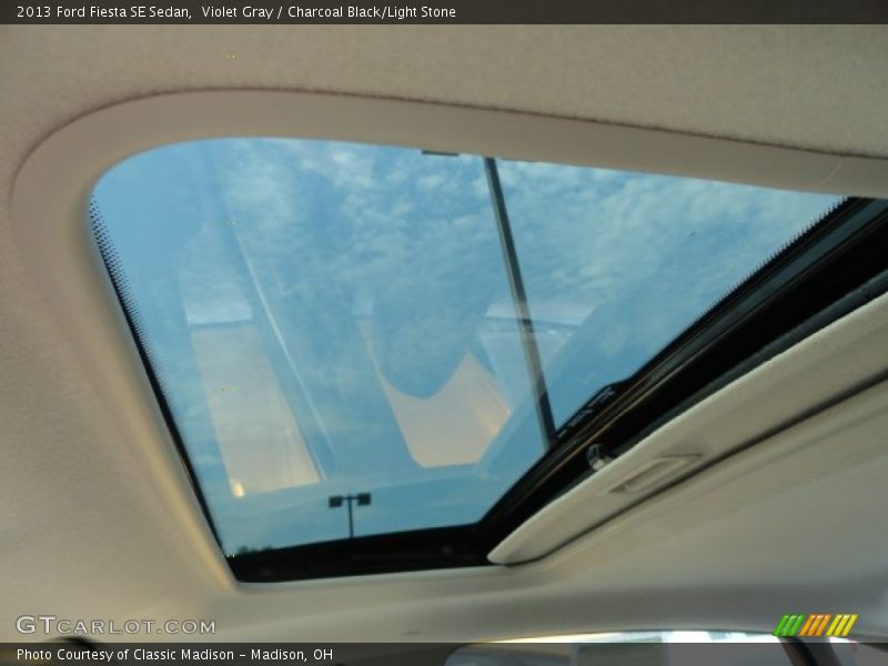 Sunroof of 2013 Fiesta SE Sedan