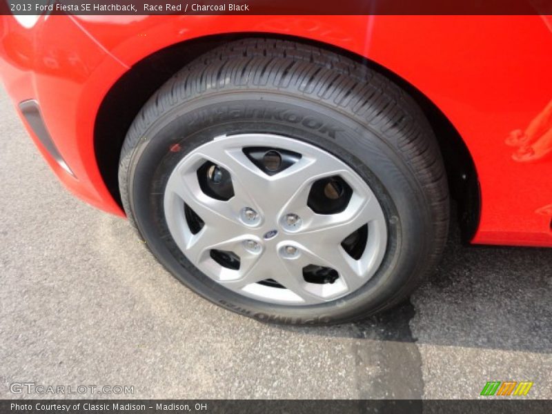  2013 Fiesta SE Hatchback Wheel