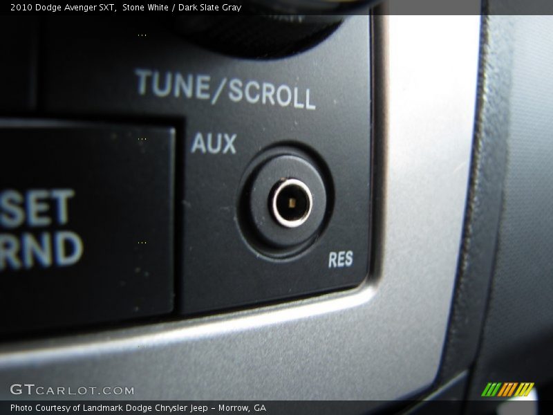 Stone White / Dark Slate Gray 2010 Dodge Avenger SXT