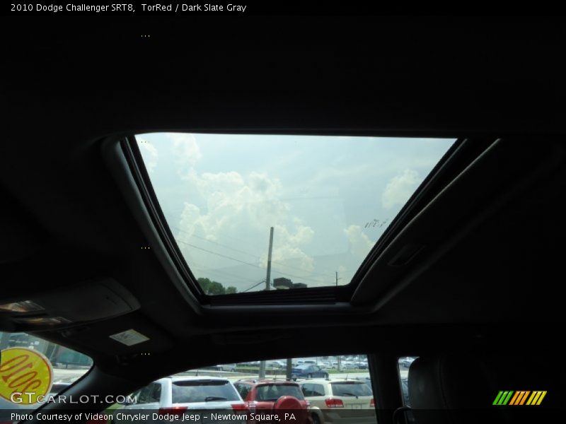 TorRed / Dark Slate Gray 2010 Dodge Challenger SRT8